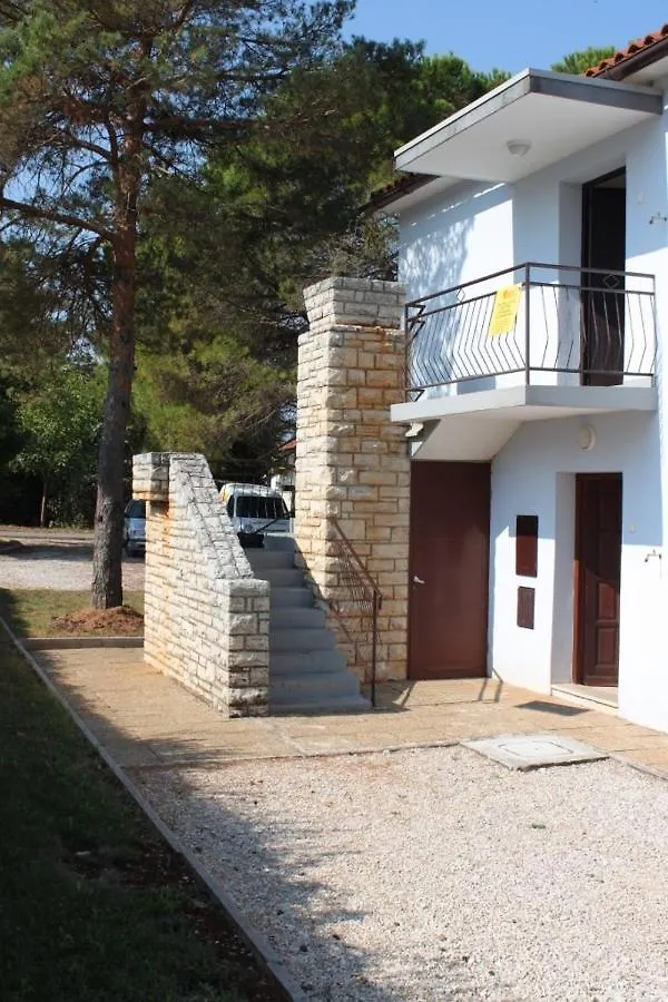 Apartments By The Sea Dajla, Novigrad - 3376 0*, Novigrad Istria
