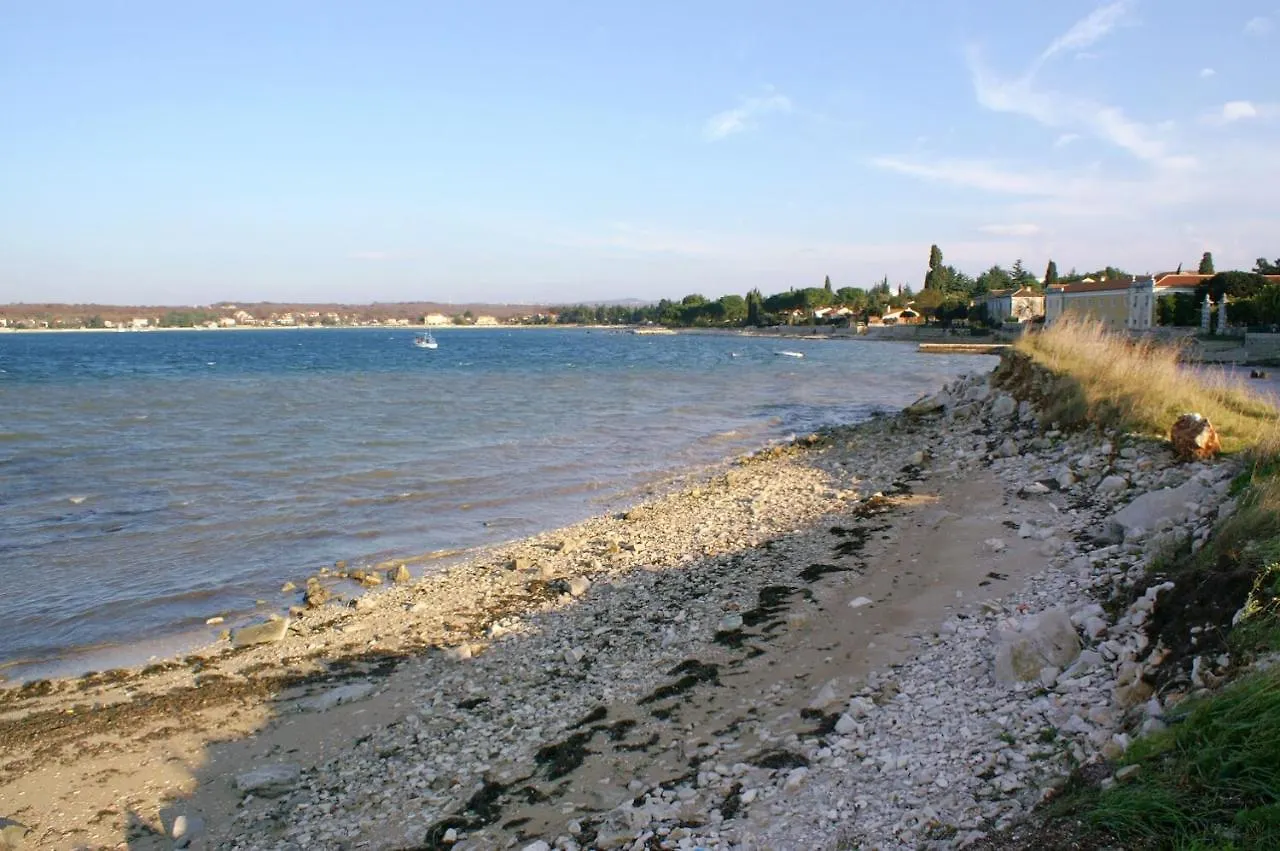 Apartments By The Sea Dajla, Novigrad - 3376 0*, Novigrad (Istria) Croatia